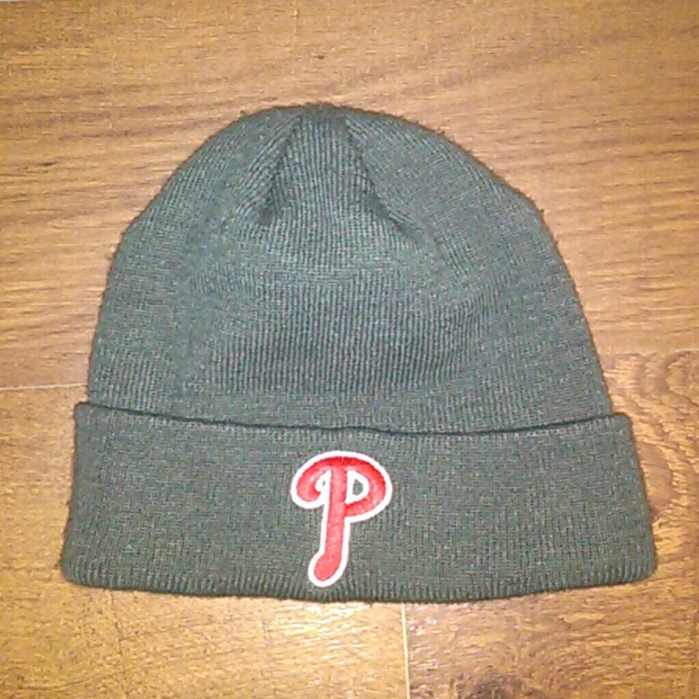 Phillies skull cap